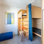Ucpa Sport Station פריז