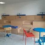 אכסניה Ucpa Sport Station *