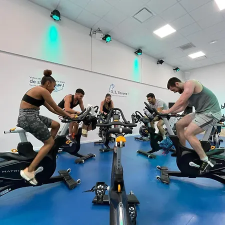 Ucpa Sport Station Vandrarhem