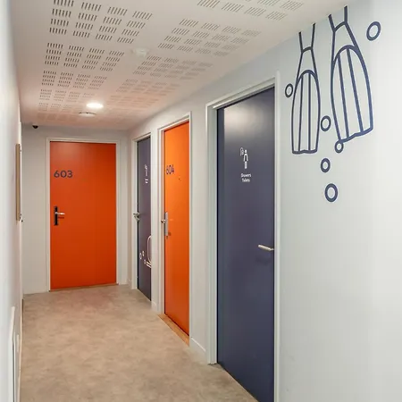 Albergue Ucpa Sport Station