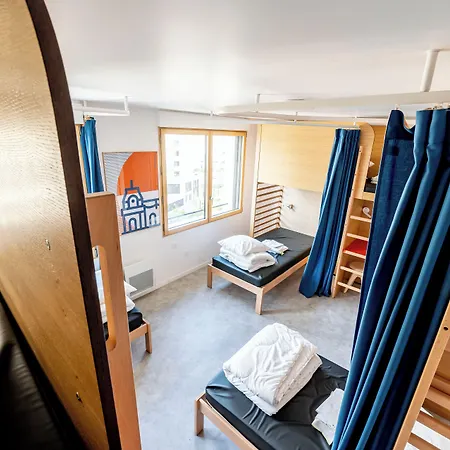 بيت شباب Ucpa Sport Station باريس