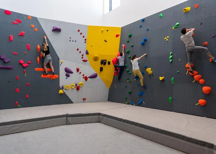 Ucpa Sport Station *