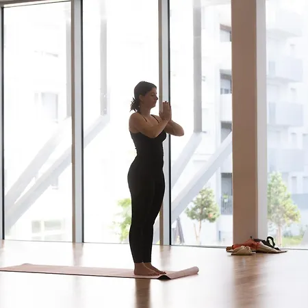 Ucpa Sport Station 旅馆